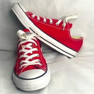 Converse Chuck Taylor All Star Sneakers Mens 8 Womens 10 Classic Red White Shoes